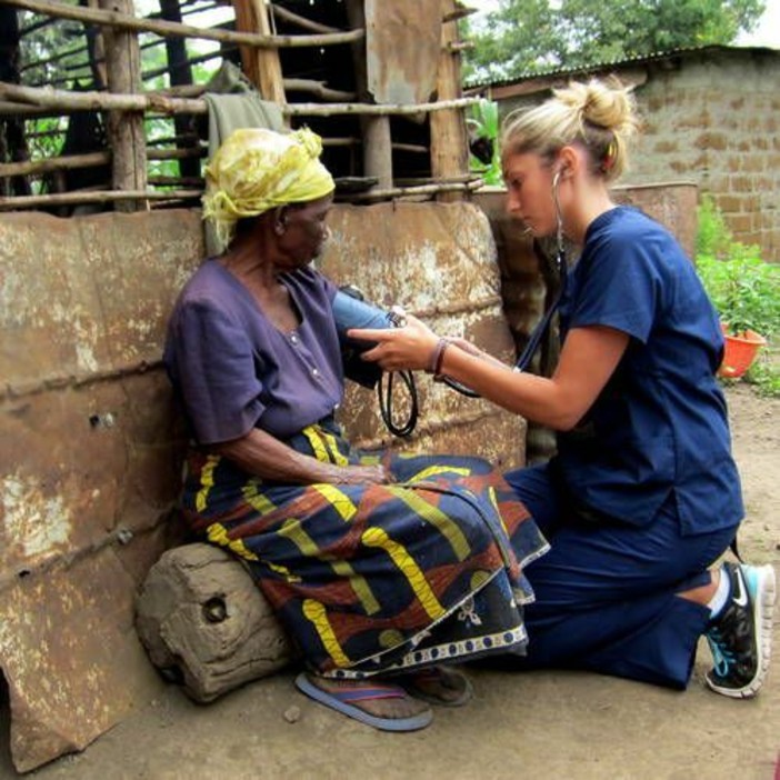 Il valore della solidarietà globale: un semplice gesto per salvare vite umane Il valore della solidarietà globale: un semplice gesto per salvare vite umane