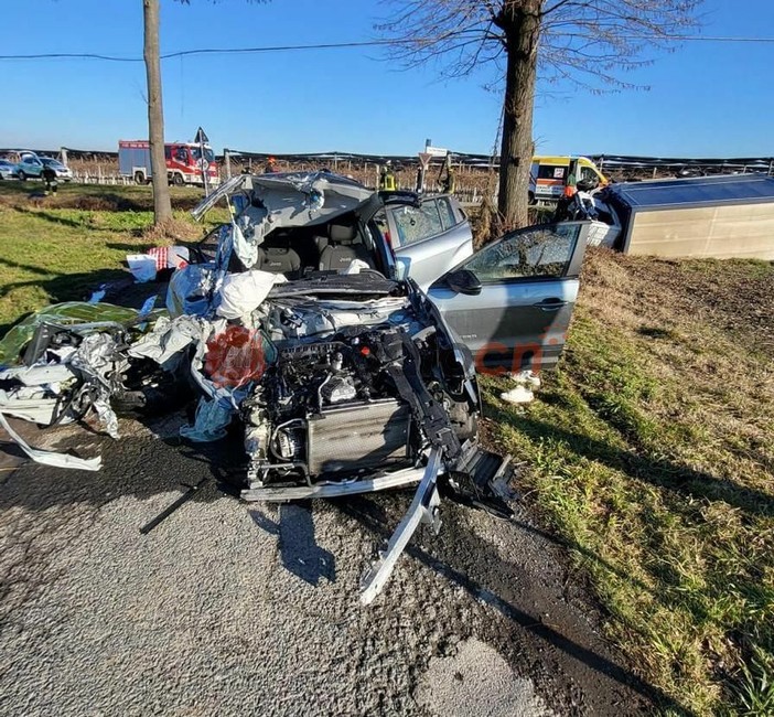 Ancora sconosciuta l'identità dei due giovanissimi morti ieri sulla Provinciale 156 a Savigliano