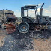 Mezzi agricoli in fiamme nelle campagne saluzzesi, vigili del fuoco al lavoro