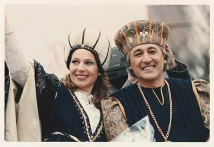 Armando Ambrogio e Maura Forneris, nei panni di Robaldo de Braida e Madonna Beatrice ai tempi del Carlevé ëd Bra
