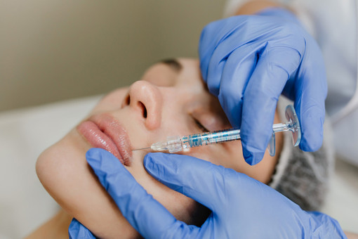 La medicina estetica corre nel Cuneese, ma senza i prezzi delle grandi città: ecco la mappa del "ritocco" nella Granda