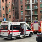 I mezzi di 118 e Vigili del Fuoco in via Trento