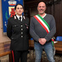 Il maresciallo Giuliana Maria Arcuri con il sindaco di Bagnasco Mauro Bertino