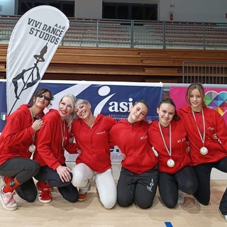 GINNASTICA / Quattro ori per le cuneesi della Vivi Dance Studio di Cuneo agli Italiani di Tivoli GINNASTICA / Quattro ori per le cuneesi della Vivi Dance Studio di Cuneo agli Italiani di Tivoli