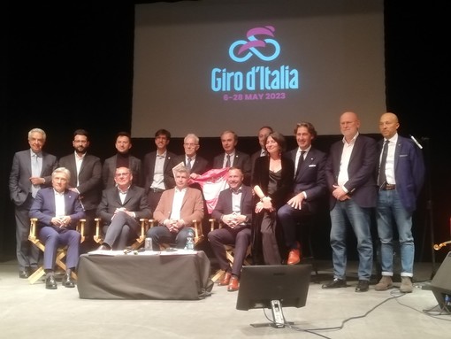Giro d'Italia: la Notte dei Campioni apre le danze in attesa della tappa Bra-Rivoli [VIDEO]