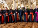 In foto i nuovi cardinali con il presidente Mattarella