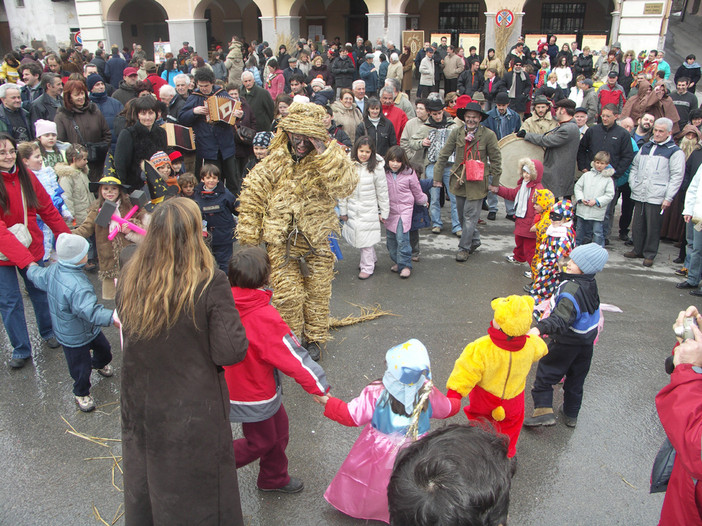 Il carnevale con l'Orso di Segale a Valdieri, uno degli appuntamenti più antichi della Granda