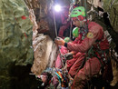 Dopo 24 ore di intervento, lo speleologo torinese è fuori dall'Abisso Paperino Dopo 24 ore di intervento, lo speleologo torinese è fuori dall'Abisso Paperino