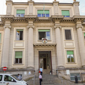 Riapre l'ingresso principale dell'ospedale Carle: cassa e accettazione ricollocati al posto del bar Riapre l'ingresso principale dell'ospedale Carle: cassa e accettazione ricollocati al posto del bar