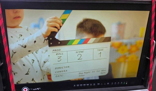 Ad Alba il cinema si fa in classe: i bambini delle scuole Rodari e Montessori diventano troupe cinematografica per due cortometraggi originali Ad Alba il cinema si fa in classe: i bambini delle scuole Rodari e Montessori diventano troupe cinematografica per due cortometraggi originali
