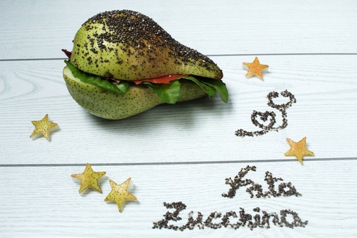 Felici &amp; Veloci, la nuova ricetta di Fata Zucchina: Pera Sandwich, il piacere dolce-salato che ci prepara all'inverno