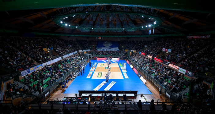 SUPERLEGA / Cuneo Volley, il palasport biancoblù si conferma una delle piazze più calde d’Italia