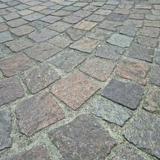 Alba: modifiche temporanee alla viabilità in via Acqui per la riqualificazione della pavimentazione Alba: modifiche temporanee alla viabilità in via Acqui per la riqualificazione della pavimentazione