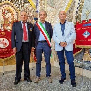 I presidenti di Avis e Fidas, Armando Verrua e Tommaso Allocco, con il sindaco di Bra, Gianni Fogliato