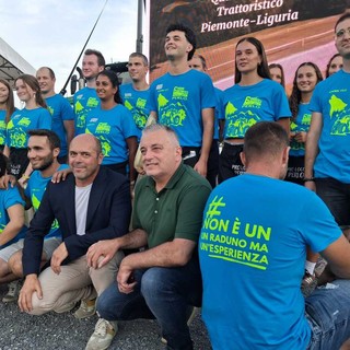 Volontari con sindaco Lorenzo Benzo e consigliere regionale Franco Graglia