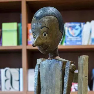 Pinocchio arriva ad Alba per festeggiare il bicentenario della nascita di Collodi