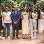 Carlo Vassallo, segretario generale della Fondazione Ferrero, al podio e con gli studenti assegnatari della borsa di studio