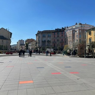 La pavimentazione attuale di Piazza Michele Ferrero, posata nel 2008, sarà gradualmente sostituita tra pochi giorni