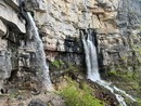 La forza e la maestosità del Pis del Pesio, la cascata nel cuore del Parco del Marguareis [VIDEO]