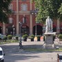 Restituire a piazza Alfieri il suo ruolo di snodo principale della vita cittadina Restituire a piazza Alfieri il suo ruolo di snodo principale della vita cittadina