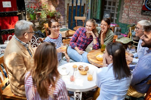 Mettere la persona al centro: il ruolo delle comunità e delle imprese nella prevenzione della violenza di genere