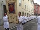 Pasqua sotto la pioggia, a Bra cambia la processione dei Battuti bianchi