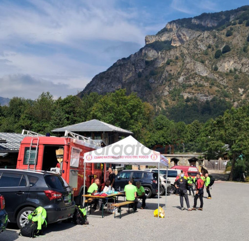 Ritrovato dopo 36 ore di ricerche in Valle Gesso: "Devo la mia vita ai soccorritori" Ritrovato dopo 36 ore di ricerche in Valle Gesso: "Devo la mia vita ai soccorritori"