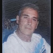 Muore in moto davanti alla sua abitazione di Vezza d'Alba: la vittima è Roberto Patta Muore in moto davanti alla sua abitazione di Vezza d'Alba: la vittima è Roberto Patta