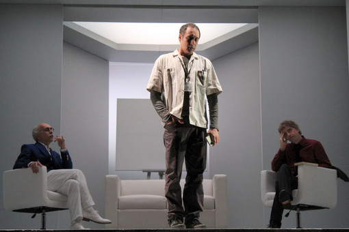 "Art" al teatro Toselli per riflettere sul significato dell’arte contemporanea e sul senso dell’amicizia