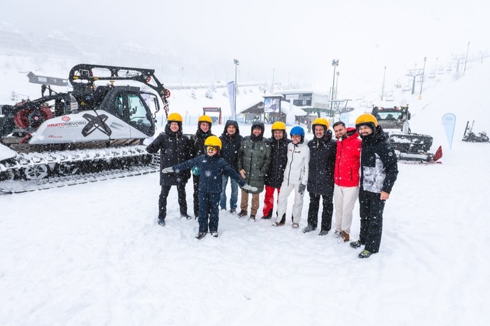 Calcio, neve e grandi ospiti: "Sky Calciomercato - L’Originale" torna a Prato Nevoso Calcio, neve e grandi ospiti: "Sky Calciomercato - L’Originale" torna a Prato Nevoso