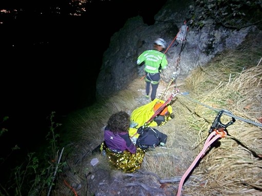 Malore sulla "ferrata degli Artisti a Magliolo: 40enne elitrasportata in ospedale a Mondovì