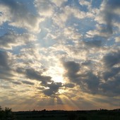 Settimana variabile, tra cieli nuvolosi, rapide perturbazioni e temperature ballerine