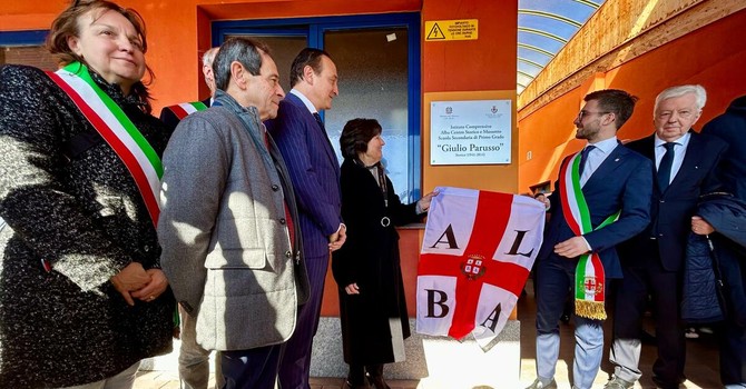 Nello scorso febbraio l'intitolazione della scuola media del Mussotto a Giulio Parusso