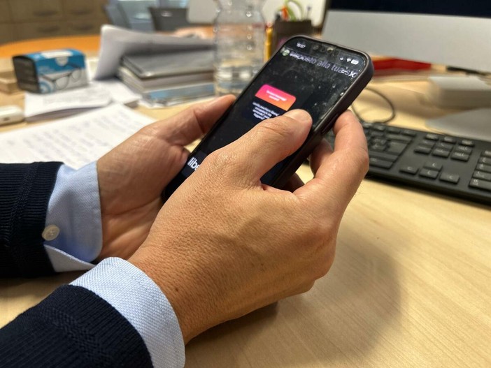 Spotted Cuneo, da profilo goliardico a gogna digitale tra adolescenti: "Insulti e dati privati, ora basta"