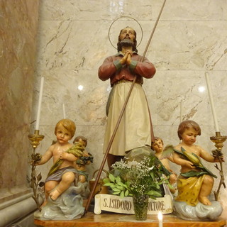 Statua di sant’Isidoro al Santuario della Madonna dei fiori di Bra