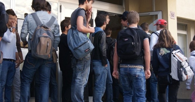 Scuole della Granda, i licei perdono il 2% di iscritti. Crescono gli istituti professionali