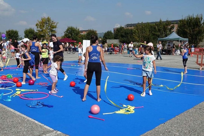 Sport in Piazza, domenica le famiglie disegnano l'Alba di domani Sport in Piazza, domenica le famiglie disegnano l'Alba di domani