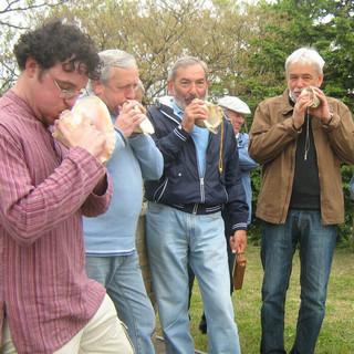 I Suonatori di Conchiglie con il gruppo spontaneo “I Tritoni del Roero” saranno ospiti a Farigliano