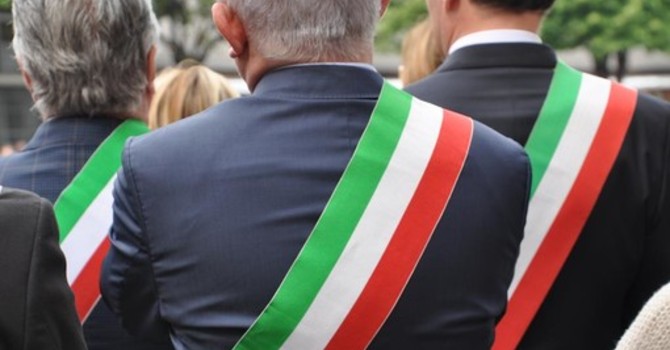 Amministrative 2026: 19 Comuni alle urne e 37 candidati, tra sfide aperte e corse solitarie