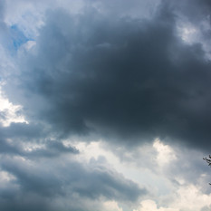 METEO / Ancora sole col contagocce: alta pressione sì, ma senza schiarite