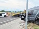 Scontro tra auto e camper sulla Statale 231, strada bloccata a Centallo