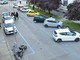 Lo scontro fra auto e moto in via Audisio a Bra