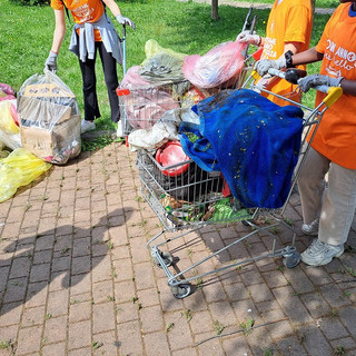 Bra, tutti in piazza per l’ambiente: torna “Spazzamondo” per una città più pulita Bra, tutti in piazza per l’ambiente: torna “Spazzamondo” per una città più pulita
