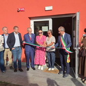 Taglio del nastro per il nuovo nido comunale di Bra Taglio del nastro per il nuovo nido comunale di Bra