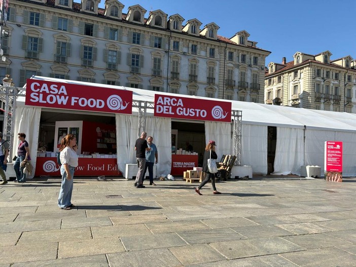 Si è chiuso Terra Madre nel nome di Carlin Petrini: i valori di Slow Food nei 1000 eventi al Salone del Gusto