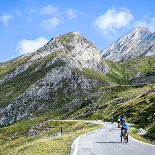 Dal Giro d’Italia Women alle Scalate leggendarie nelle Terre del Monviso è un giugno all'insegna del ciclismo
