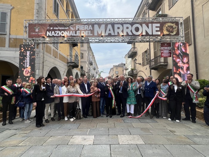 EVENTI / Weekend d’autunno in Granda: tra la Fiera del Marrone, sagre e castelli aperti