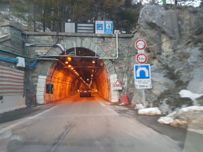 La vecchia canna del tunnel del Tenda. Oggi apre la nuova galleria parallela: a quando il via ai lavori in questa?