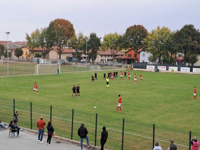Calcio Eccellenza / Grande equilibrio nel derby tra Cuneo e Centallo, al “Paschiero” finisce 1-1 Calcio Eccellenza / Grande equilibrio nel derby tra Cuneo e Centallo, al “Paschiero” finisce 1-1