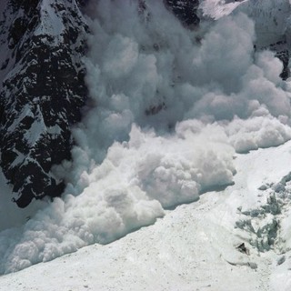 Domani ancora allerta gialla nelle valli della Granda, dove il pericolo valanghe raggiungerà il grado Forte Domani ancora allerta gialla nelle valli della Granda, dove il pericolo valanghe raggiungerà il grado Forte